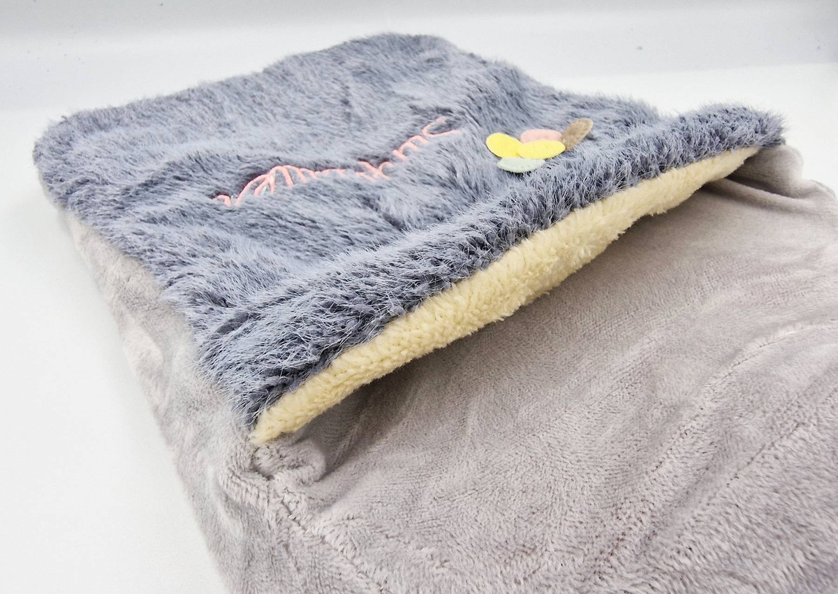 DUŻY TERMOFOR GUMOWY W SWETERKU POKROWIEC PLUSZOWY OGRZEWACZ 2 LITRY CIEPŁY