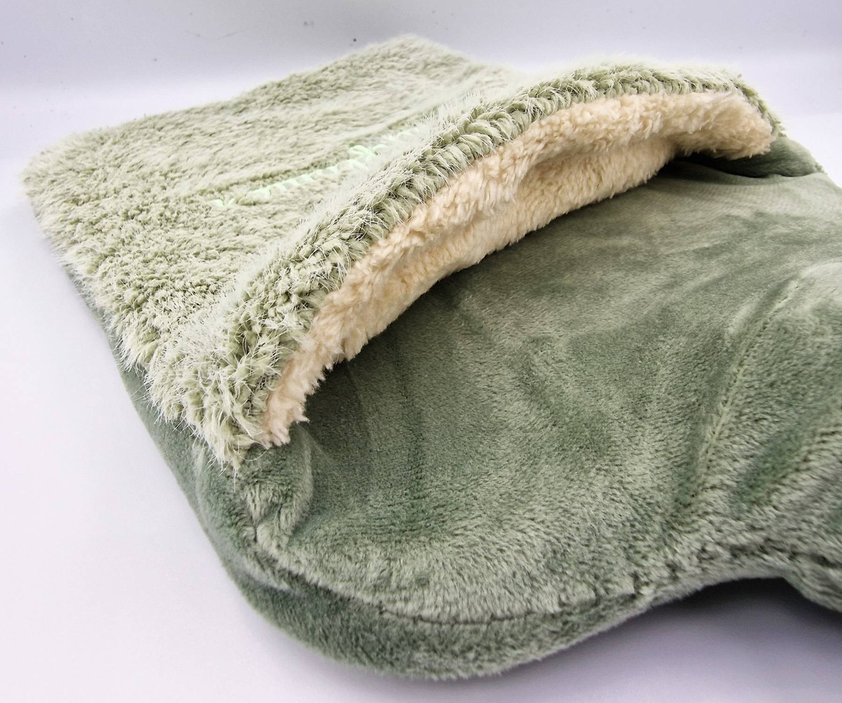 DUŻY TERMOFOR GUMOWY W SWETERKU POKROWIEC PLUSZOWY OGRZEWACZ 2 LITRY CIEPŁY