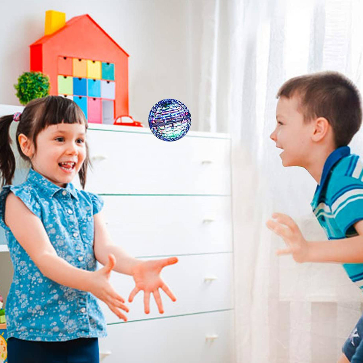 KOSMOKULAA LATAJĄCA KULA UFO PIŁKA ŚWIECĄCA STEROWANA RĘKĄ DRON NA PREZENT