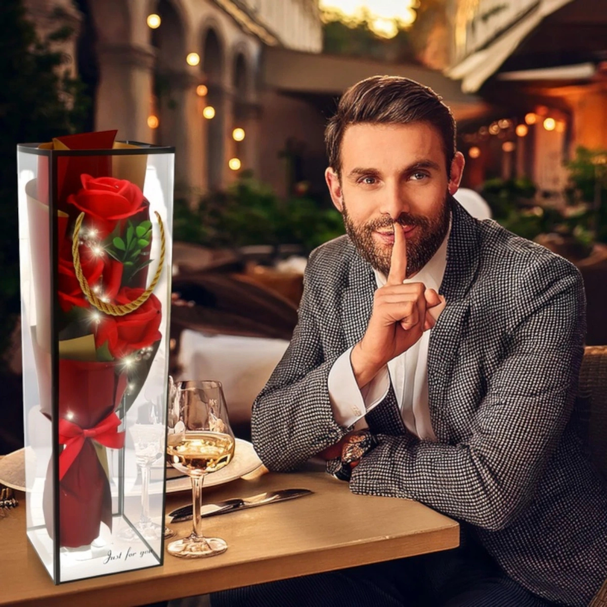 WIECZNA RÓŻA W PUDEŁKU ŚWIĘCĄCA FLOWER BUKIET RÓŻ NA PREZENT NA DZIEŃ MATKI