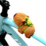 MASKOTKA KAPIBARA NA RĘKĘ Z PLECAKIEM CAPIBARA PLUSZAK PRZYTULANKA OPASKA