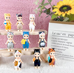 LALKA MINI FIGURKA KOLEKCJONERSKA SONNY ANGEL LALECZKA NA TELEFON KOTKI KOT