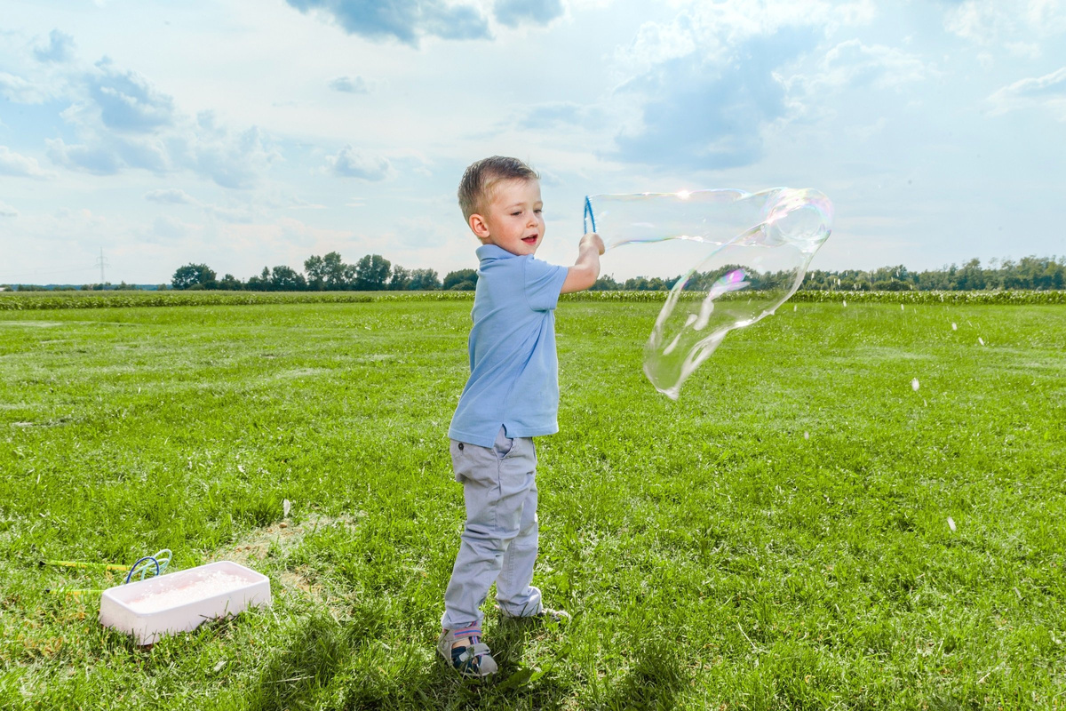 TUBAN ZESTAW DO BANIEK MYDLANYCH OBRĘCZ MOTYLEK + PŁYN 250ML