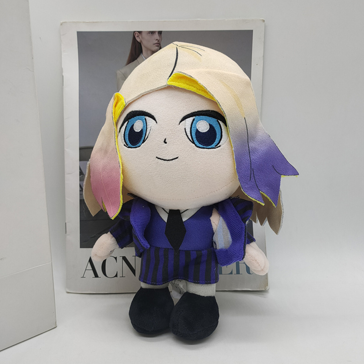 WEDNESDAY ADDAMS ENID PLUSZOWA MASKOTKA 24cm LALKA PRZYJACIÓŁKA Z BAJKI