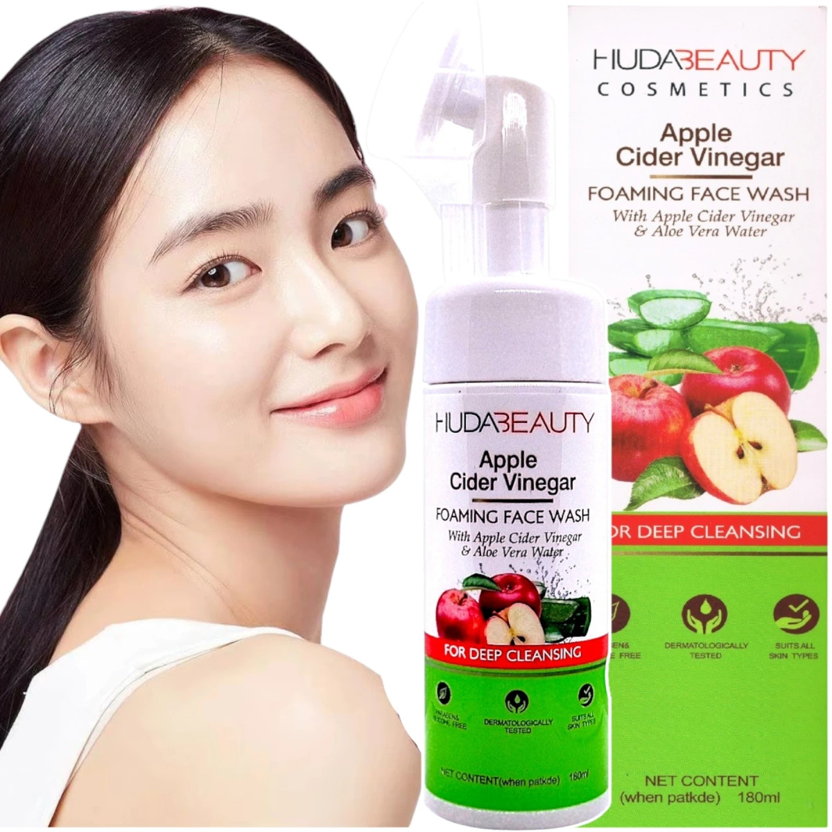  PIANKA OCZYSZCZAJĄCA  Z JABŁKIEM I ALOESEM 150ml SZCZOTECZKA MASUJĄCA 