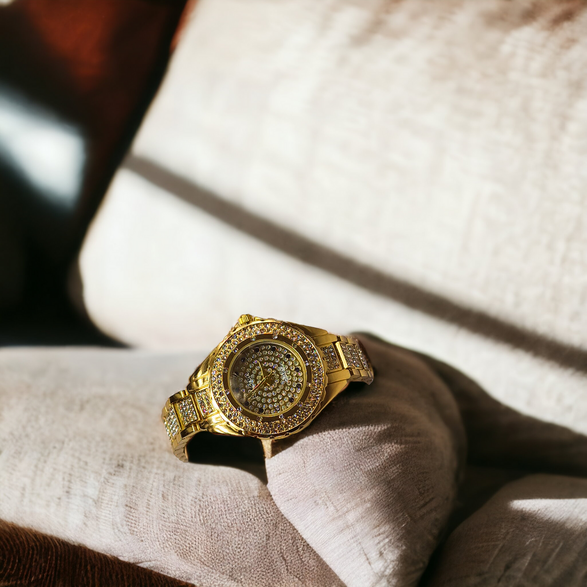 ELEGANCKI ZŁOTY ZEGAREK DAMSKI KURREN CYRKONIE KWARCOWY NA PREZENT MODNY