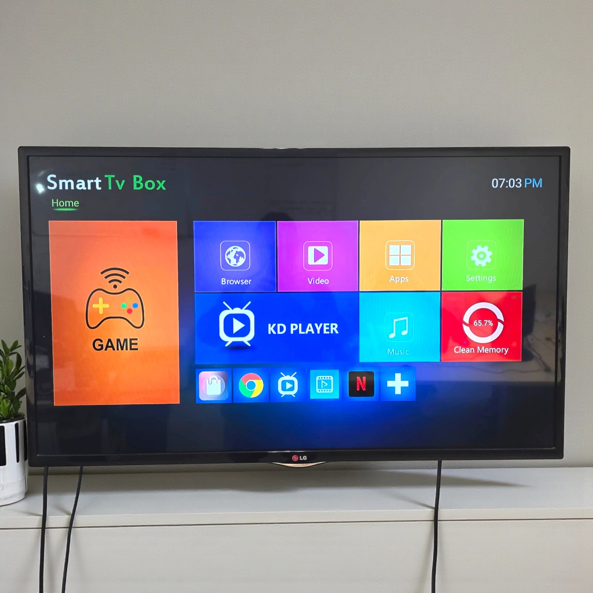 KONSOLA RETRO 2 PADY GRA TELEWIZYJNA PILOT ANDROID TV GRY SERIALE HDMI 4K