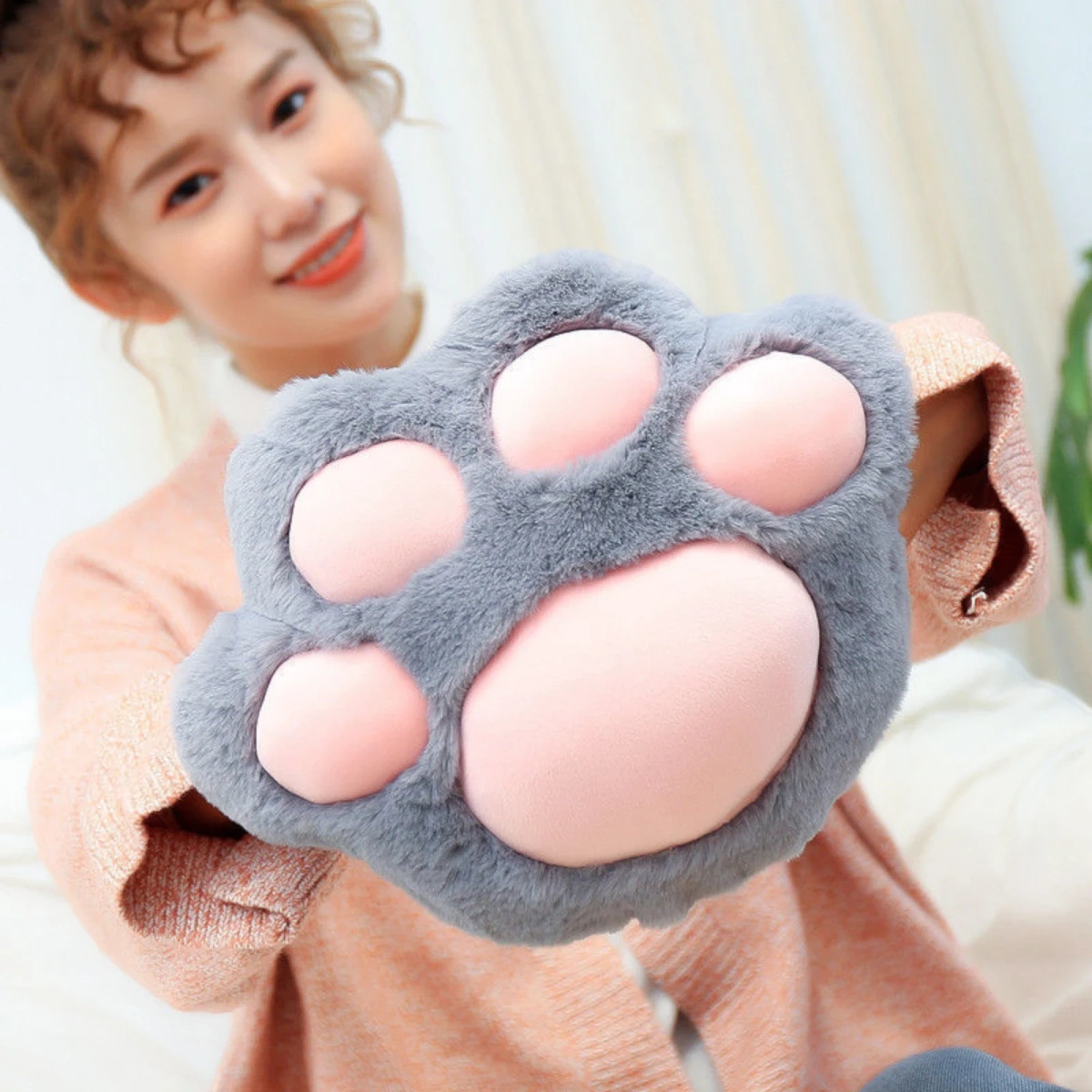 PLUSZOWA TOREBKA KOCIA ŁAPKA ŁAŃCUSZEK TORBA FUTRZANA ŁAPKA MIĘKKI PLUSZAK