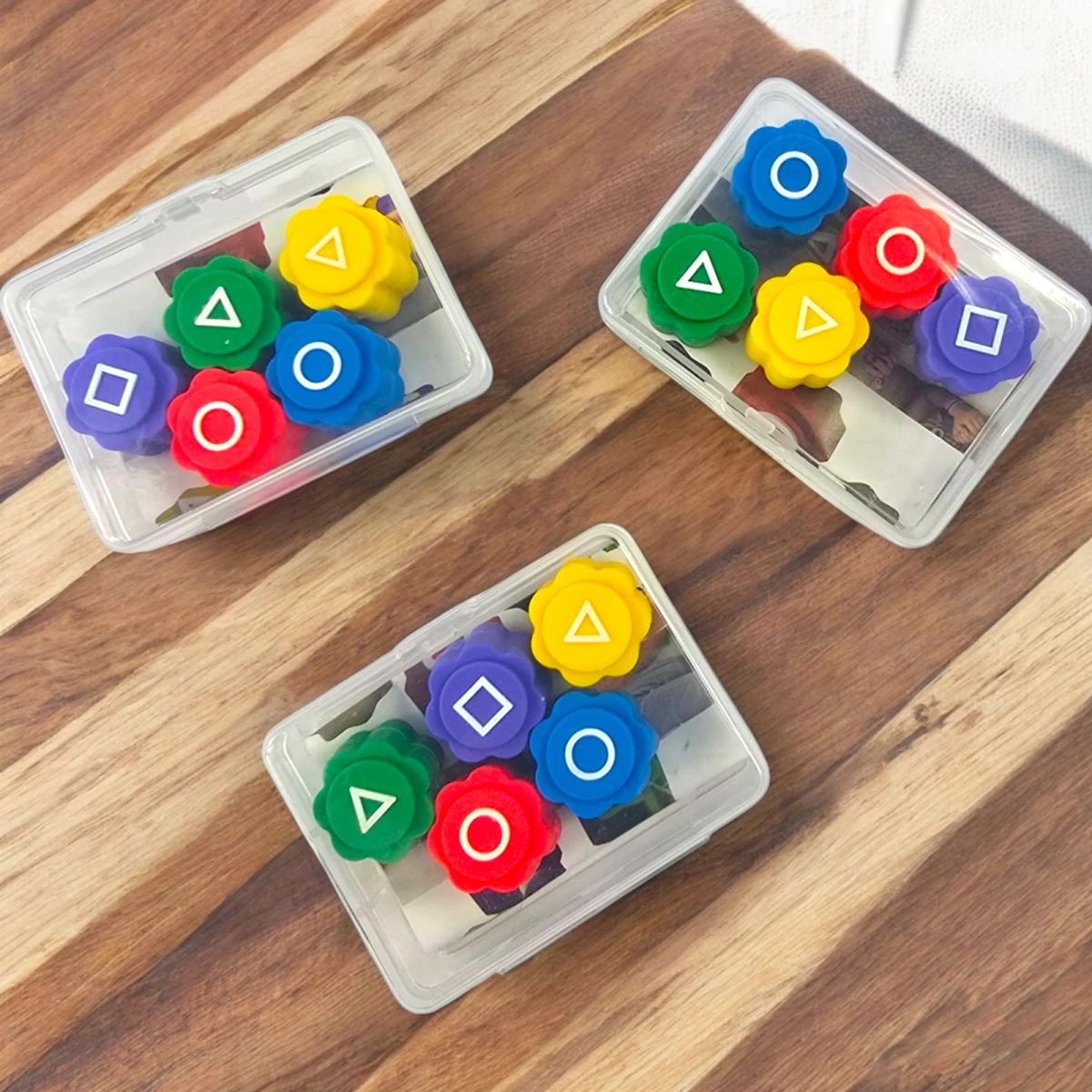 GONGGI KOREAŃSKA GRA  ZRĘCZNOŚCIOWA KOŚCI DO GRY SQUID GAME ZESTAW GONG-GI 