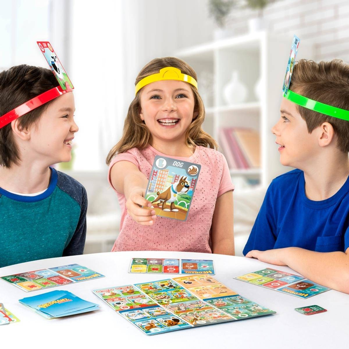 HEDBANZ Junior CZÓŁKO gra dla dzieci kalambury zgadnij kim jestem POLSKA
HEDBANZ JUNIOR TOWARZYSKA GRA RODZINNA CZÓŁKO