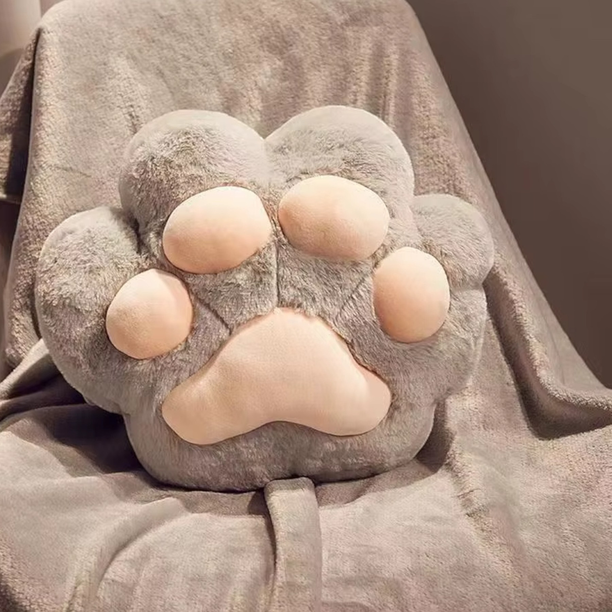 DUŻA MIĘKKA PLUSZOWA PODUSZKA KOCIA ŁAPKA Z KOCEM 3w1 OGRZEWACZ DO RĄK 40CM