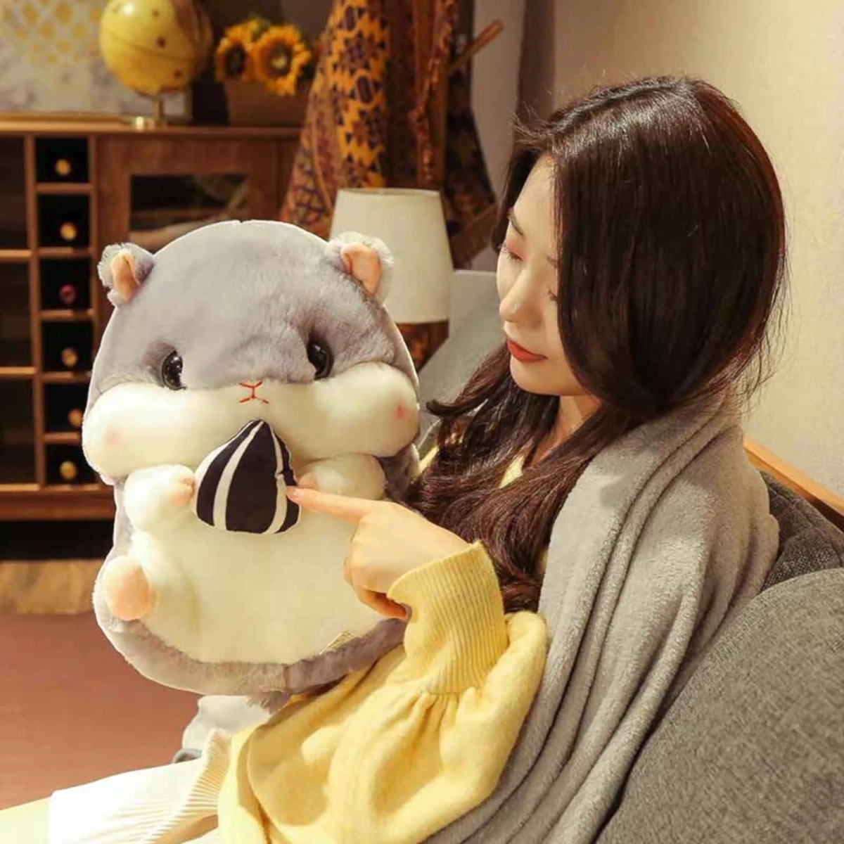 CHOMIK Z KOCYKIEM DUŻA MASKOTKA PRZYTULANKA PODUSZKA KOCYK PLUSZAK 35CM