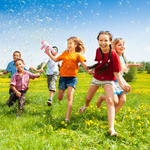 PISTOLET NA BAŃKI MYDLANE MASZYNKA WYRZUTNIA BANIEK MYDLANYCH BAZOOKA PŁYN