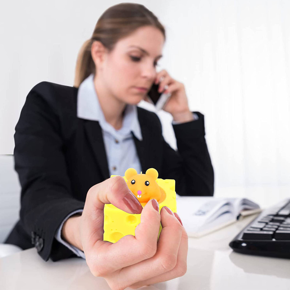 MOCHI SQUISHY GNIOTEK MYSZKA W SERZE ANTYSTRESOWY MYSZ ZABAWKA ANTYSTRESOWA