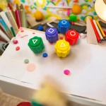 GONGGI KOREAŃSKA GRA  ZRĘCZNOŚCIOWA KOŚCI DO GRY SQUID GAME ZESTAW GONG-GI 