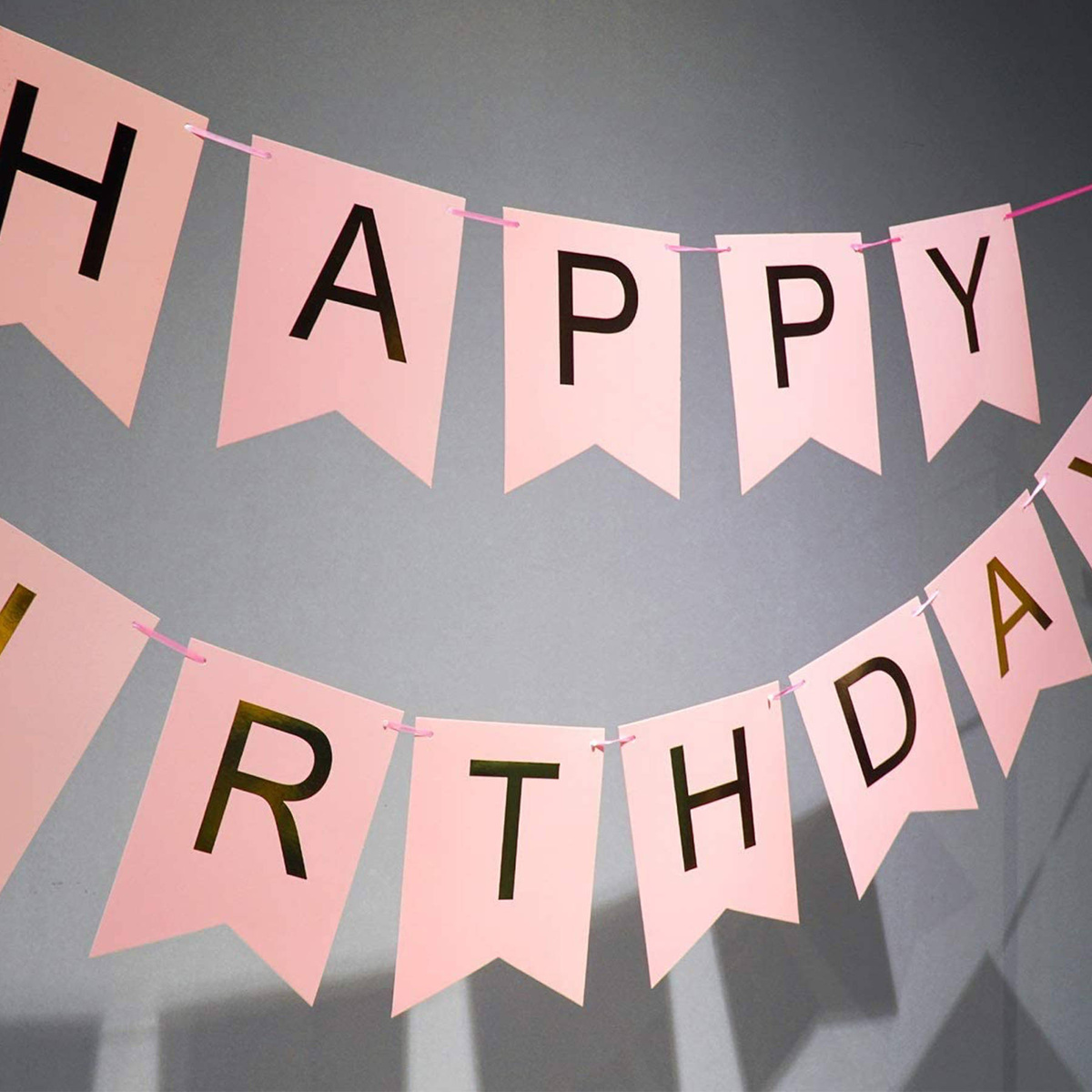 GIRLANDA URODZINOWA Z NAPISEM HAPPY BIRTHDAY RÓŻOWA ZŁOTE NAPISY 200cm