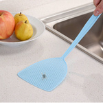 ŁAPKA PACKA NA KOMARY MUSZKI PLASTIKOWA ELASTYCZNA MUCHOBIJKA NA OWADY 42cm