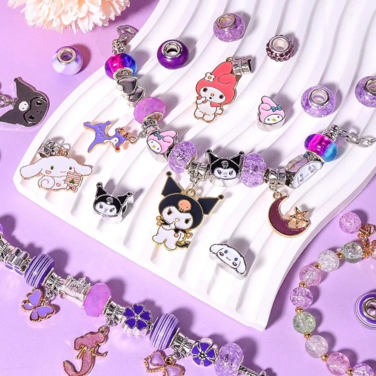 ZESTAW DO ROBIENIA BRANSOLETEK BIŻUTERII DLA DZIECI KUROMI FIOLET KUFEREK