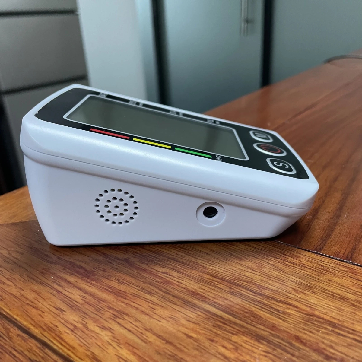 CIŚNIENIOMIERZ NARAMIENNY ELEKTRONICZNY DUŻY WYŚWIETLACZ LED 22-32CM ZAPIS 