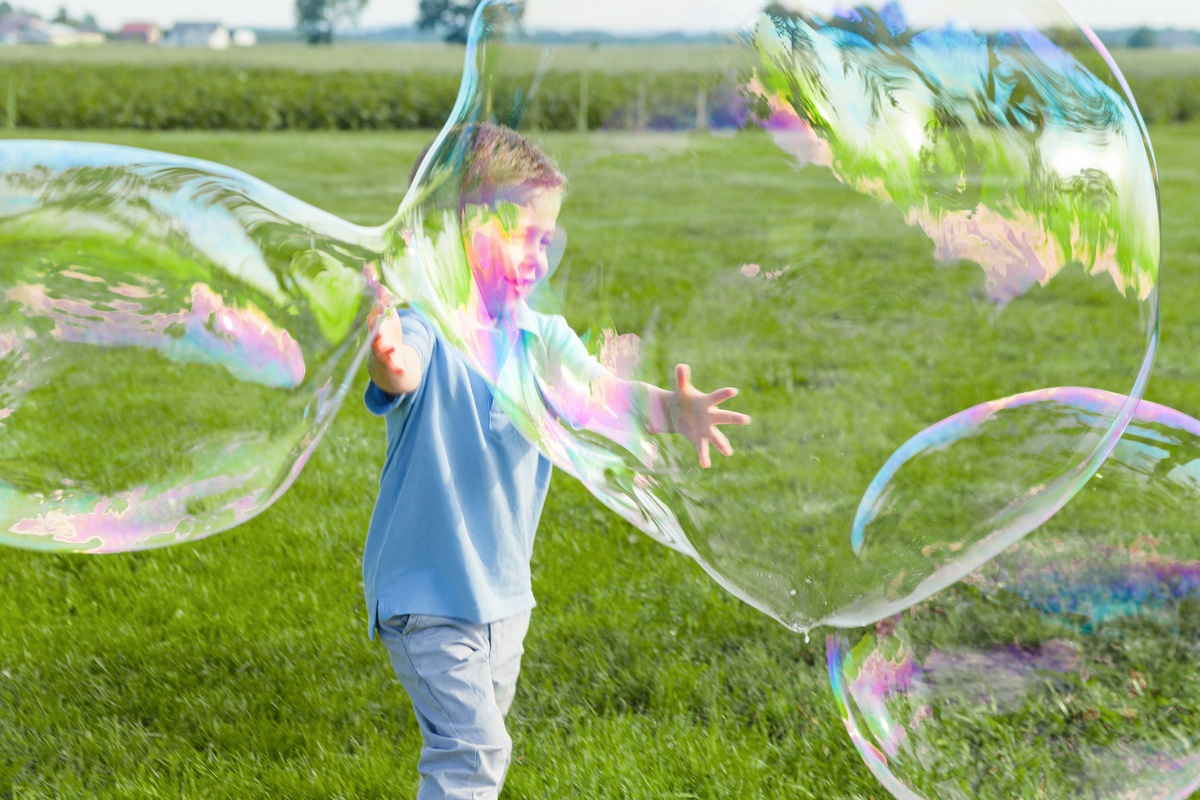 TUBAN ZESTAW DO BANIEK MYDLANYCH OBRĘCZ MOTYLEK + PŁYN 250ML