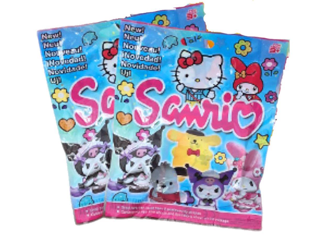 KUROMI SASZETKA NIESPODZIANKA FIGURKA + 3 KARTY KOLEKCJONERSKIE DO GRY 